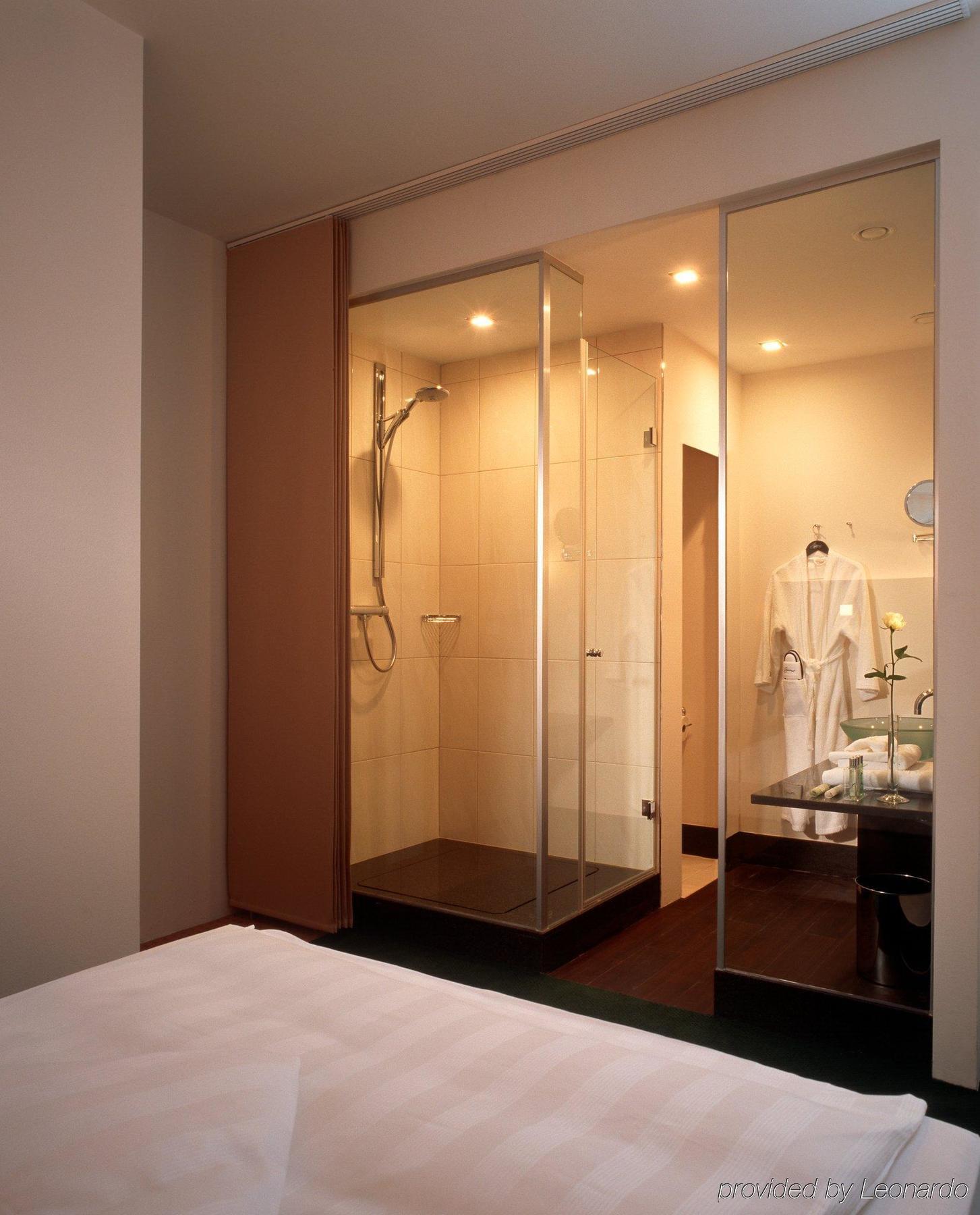 Flemings Hotel Frankfurt Hamburger Allee 美因河畔法兰克福 客房 照片