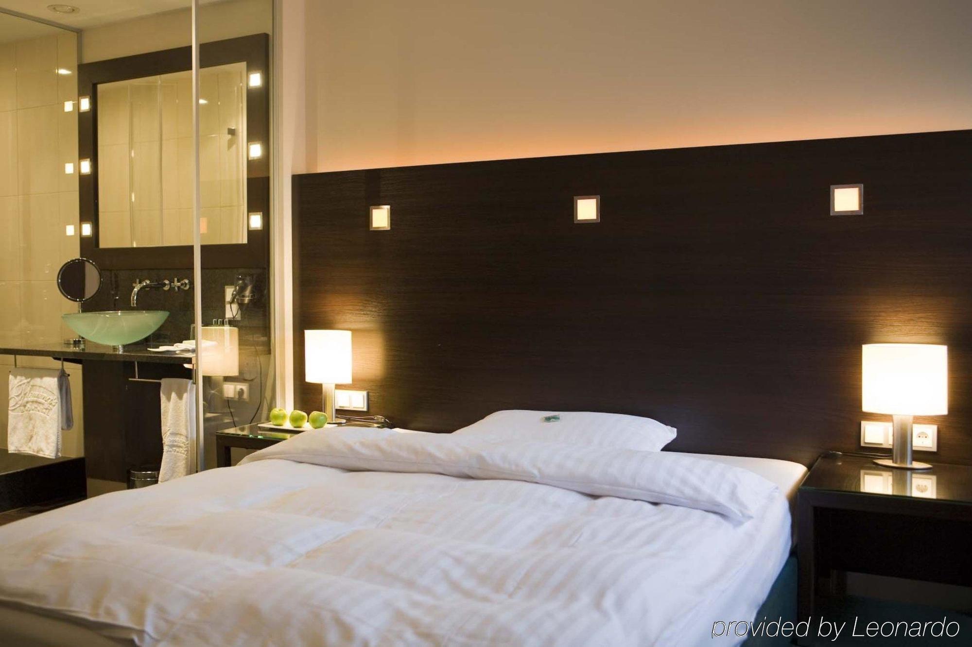 Flemings Hotel Frankfurt Hamburger Allee 美因河畔法兰克福 客房 照片