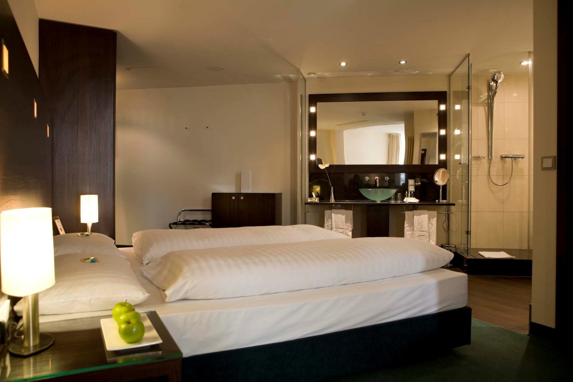 Flemings Hotel Frankfurt Hamburger Allee 美因河畔法兰克福 客房 照片