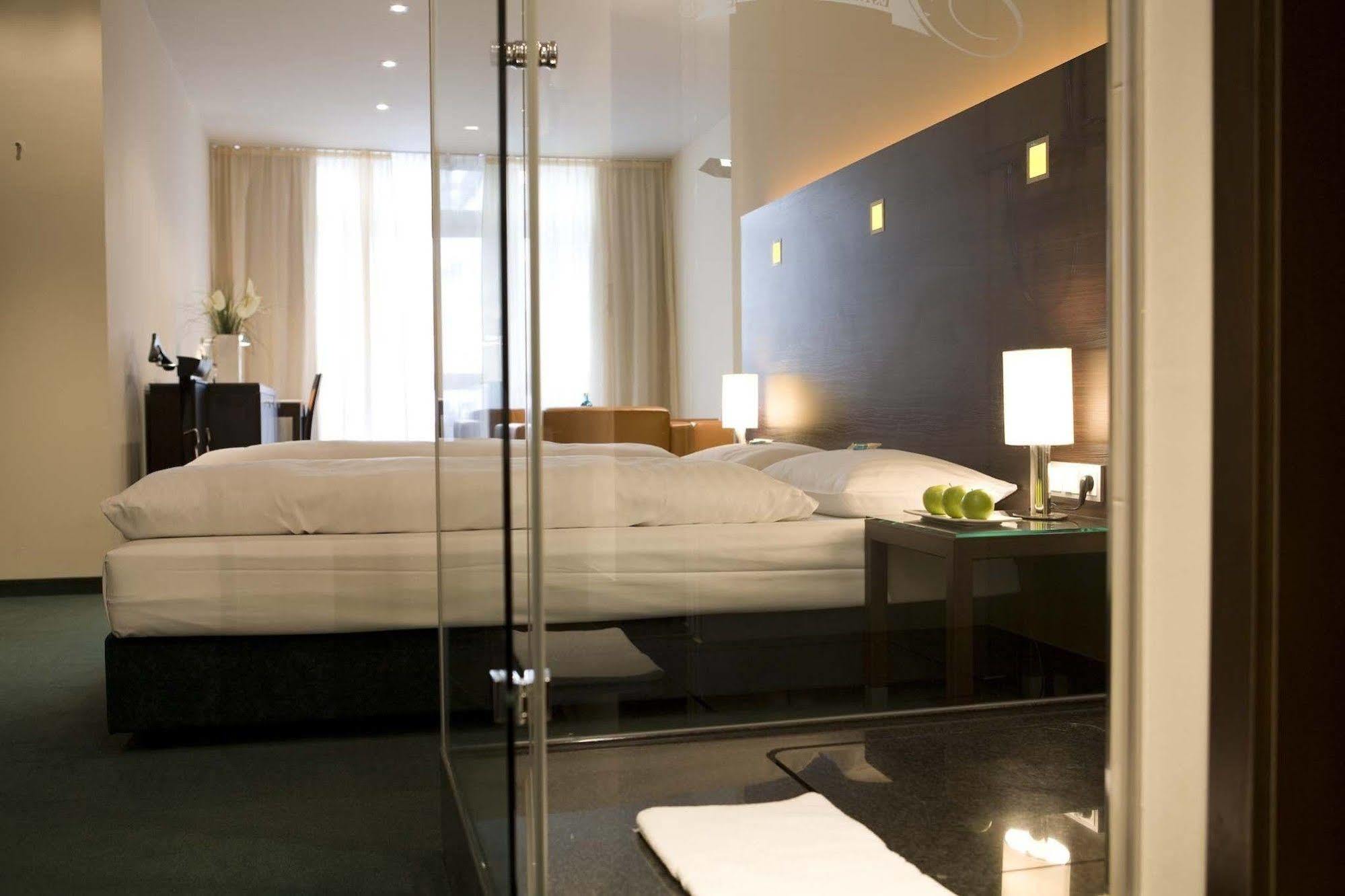 Flemings Hotel Frankfurt Hamburger Allee 美因河畔法兰克福 外观 照片